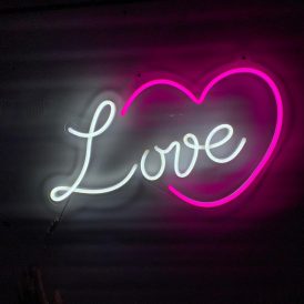 Neon LED Sign – Love Heart